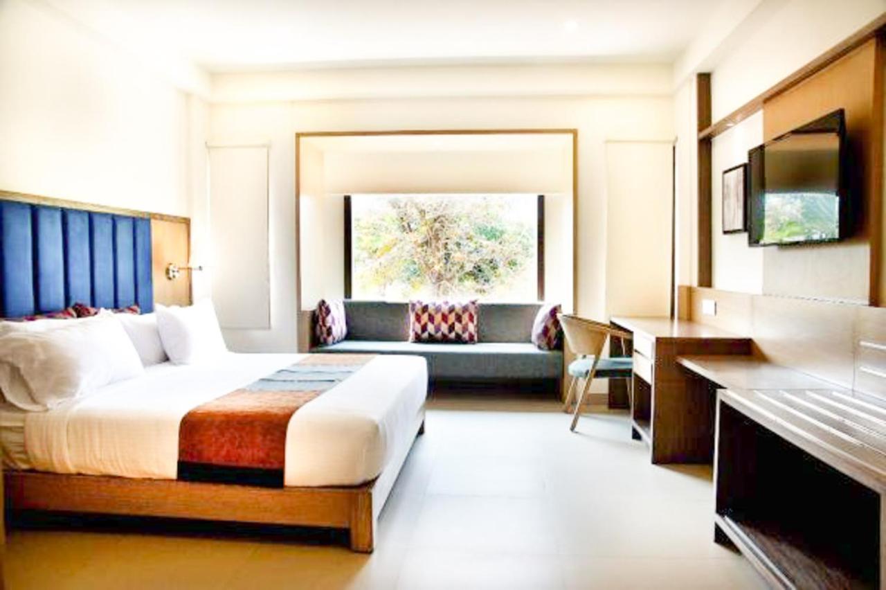 Purple Cloud Hotel Devanahalli Εξωτερικό φωτογραφία
